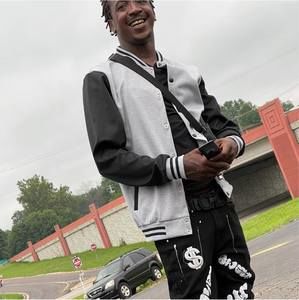 Meet your Posher, Mondoe